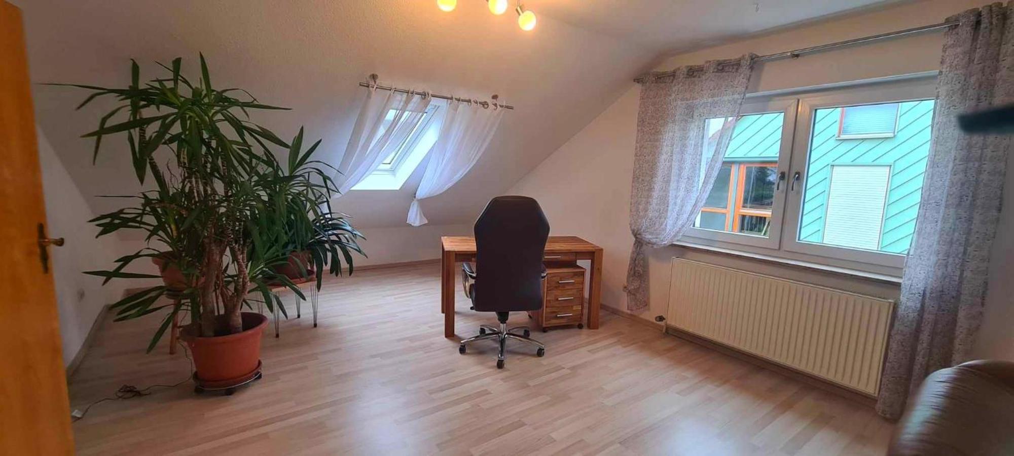 Gemuetliche 120 Qm Ferienwohnung Mit Balkon Adelsdorf 外观 照片